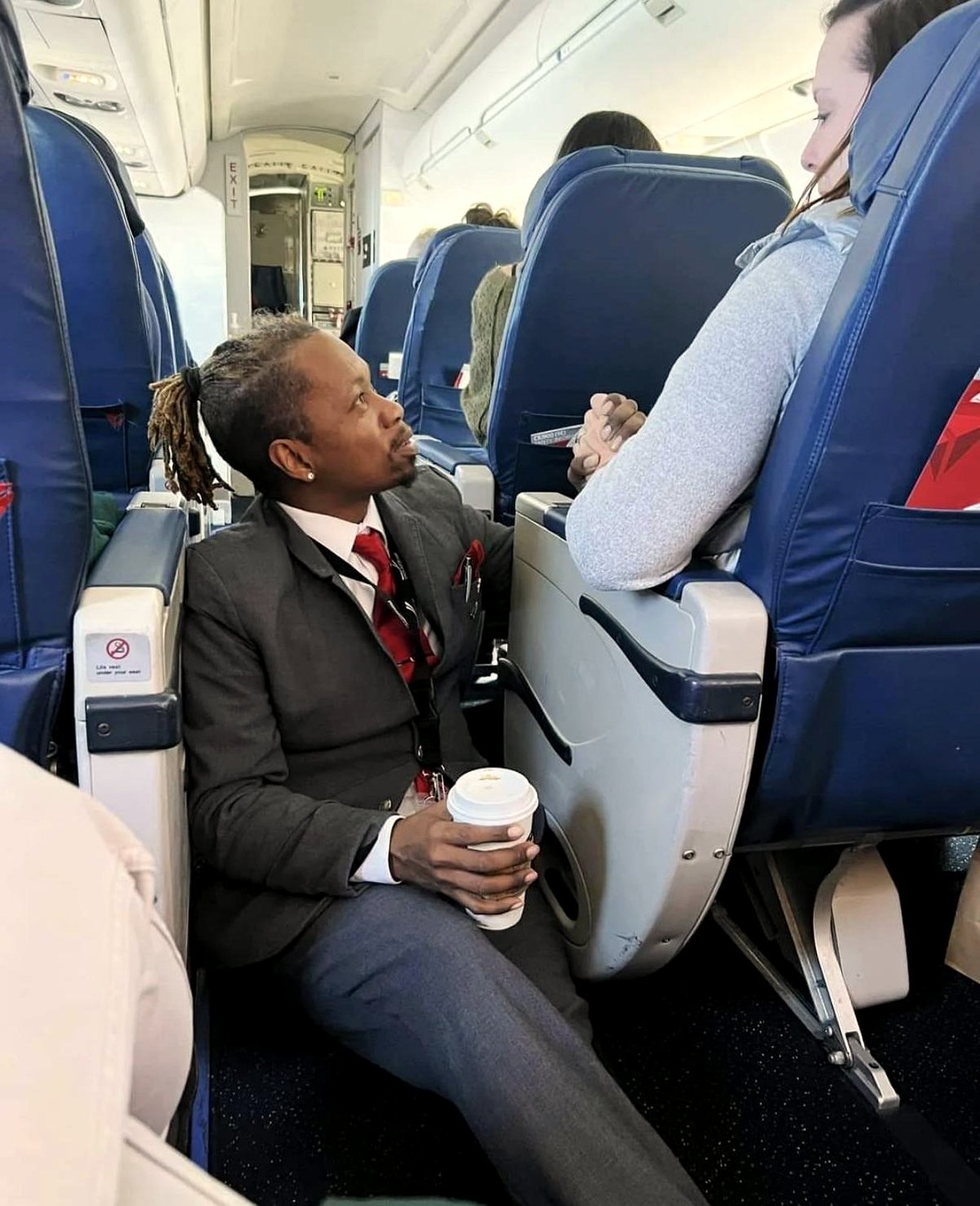 How a kind flight attendant helped a nervous traveler feel safe in the sky