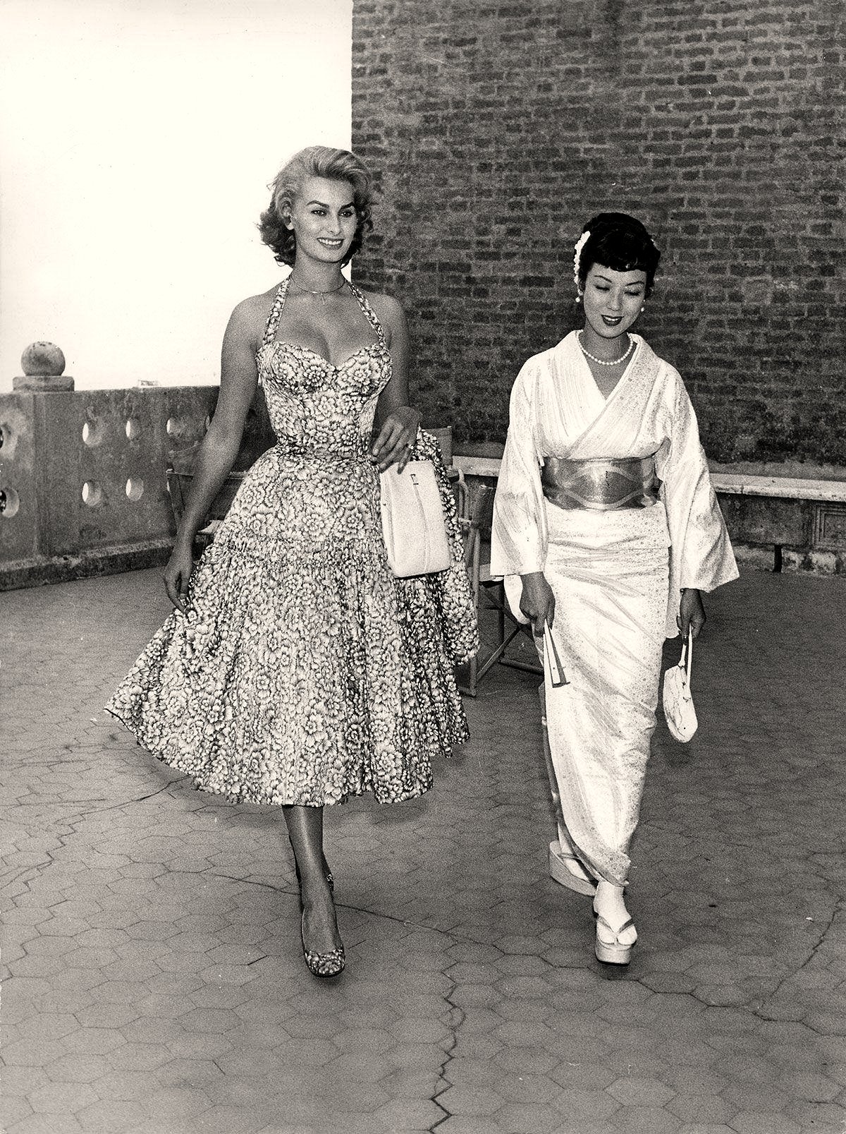 Discover the Timeless Magic of Sophia Loren and Machiko Kyo in Venice