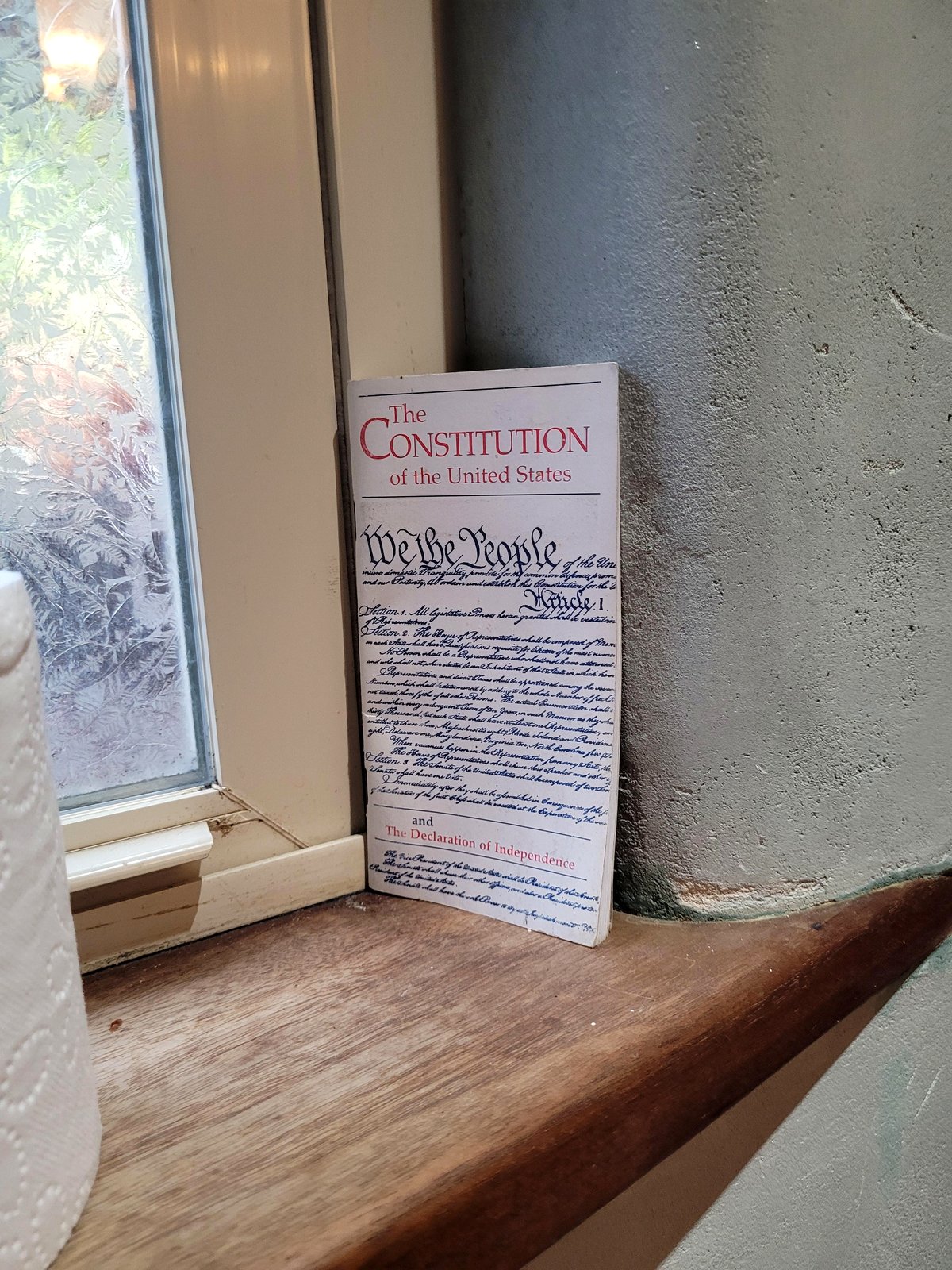 A cozy bathroom hiding a surprising piece of history