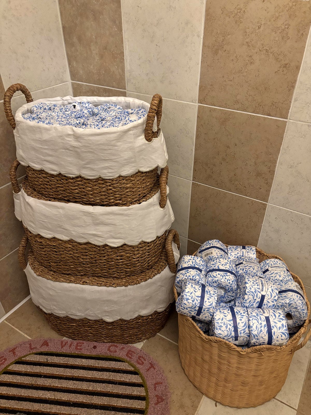 The surprising secret lurking in this cozy café's restroom