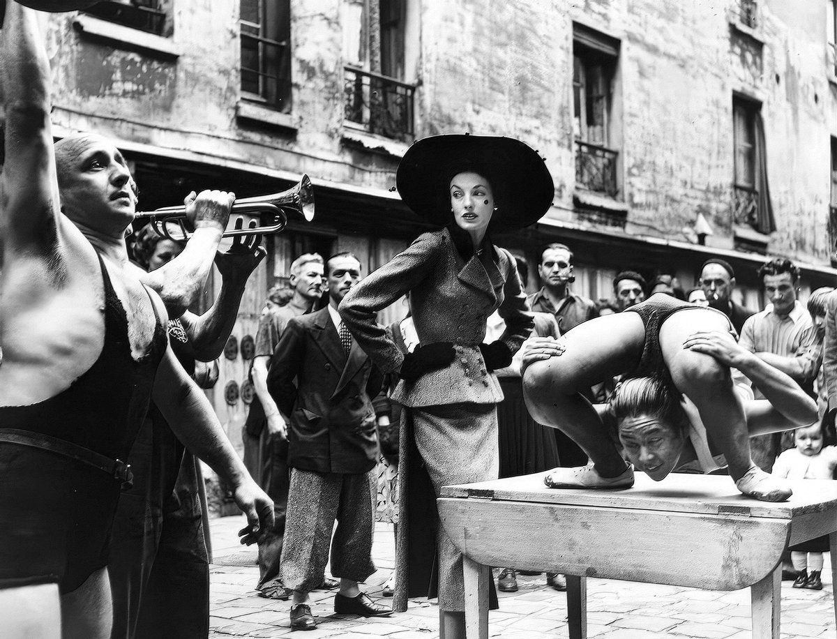 Discover the Beauty of 1948 Paris Through This Stunning Photograph