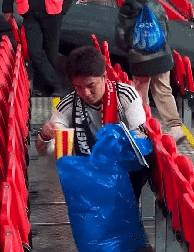 Japanese fans show the world what true sportsmanship looks like after Wembley win