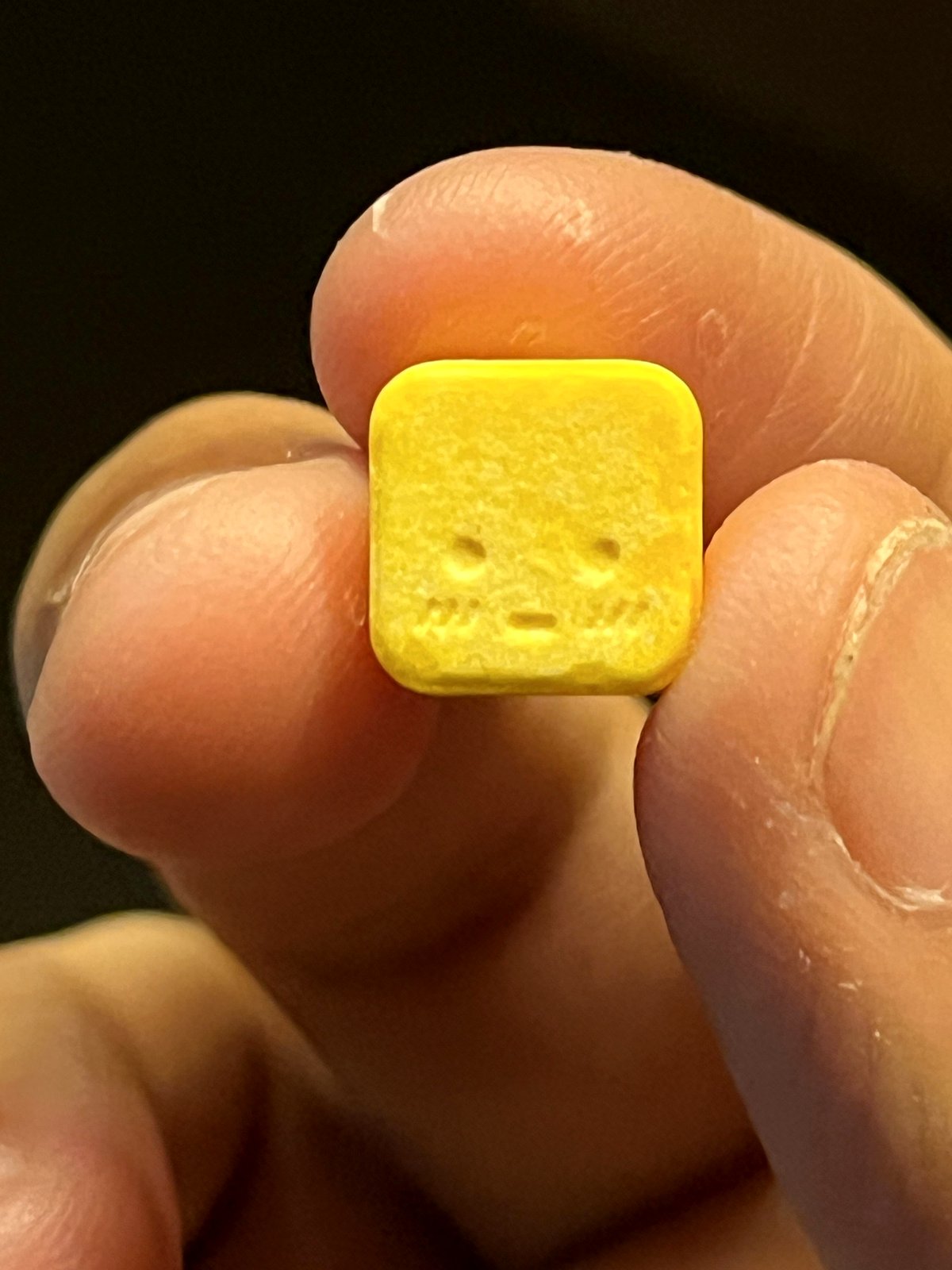 A tiny face on my toffee just brightened my day in the sweetest way