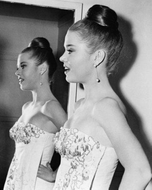 A Glimpse into the 1960s: Jane Fonda's Impact on a Changing World