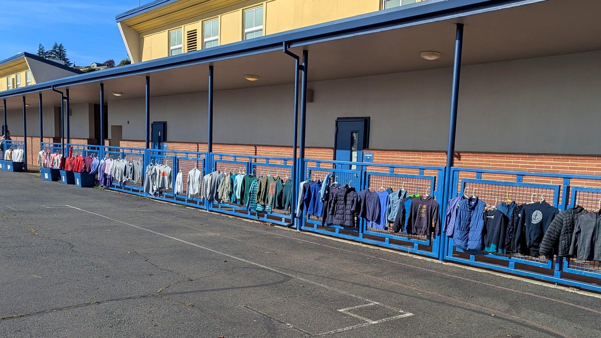 This school turned lost clothes into a heartwarming rainbow display