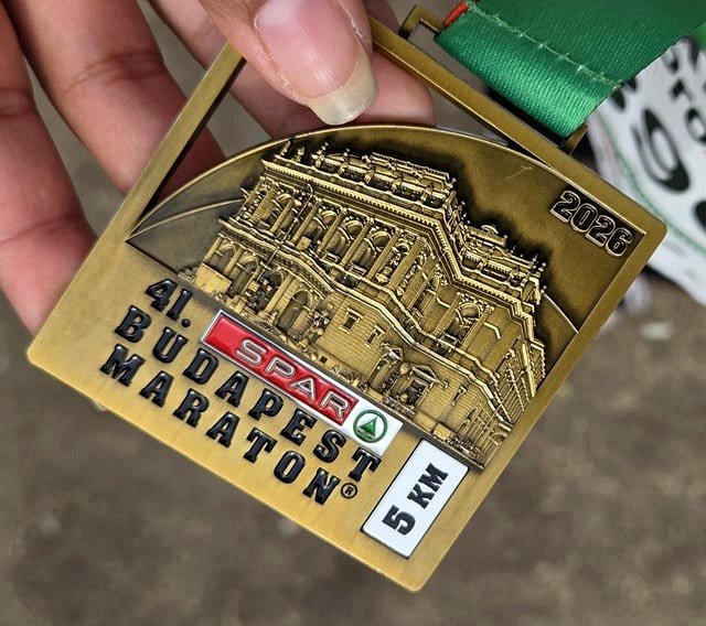 [OC] Completed a 5k today at the Budapest Marathon. This is significant for me since I isolated myself for 6 months last year due to severe depression.