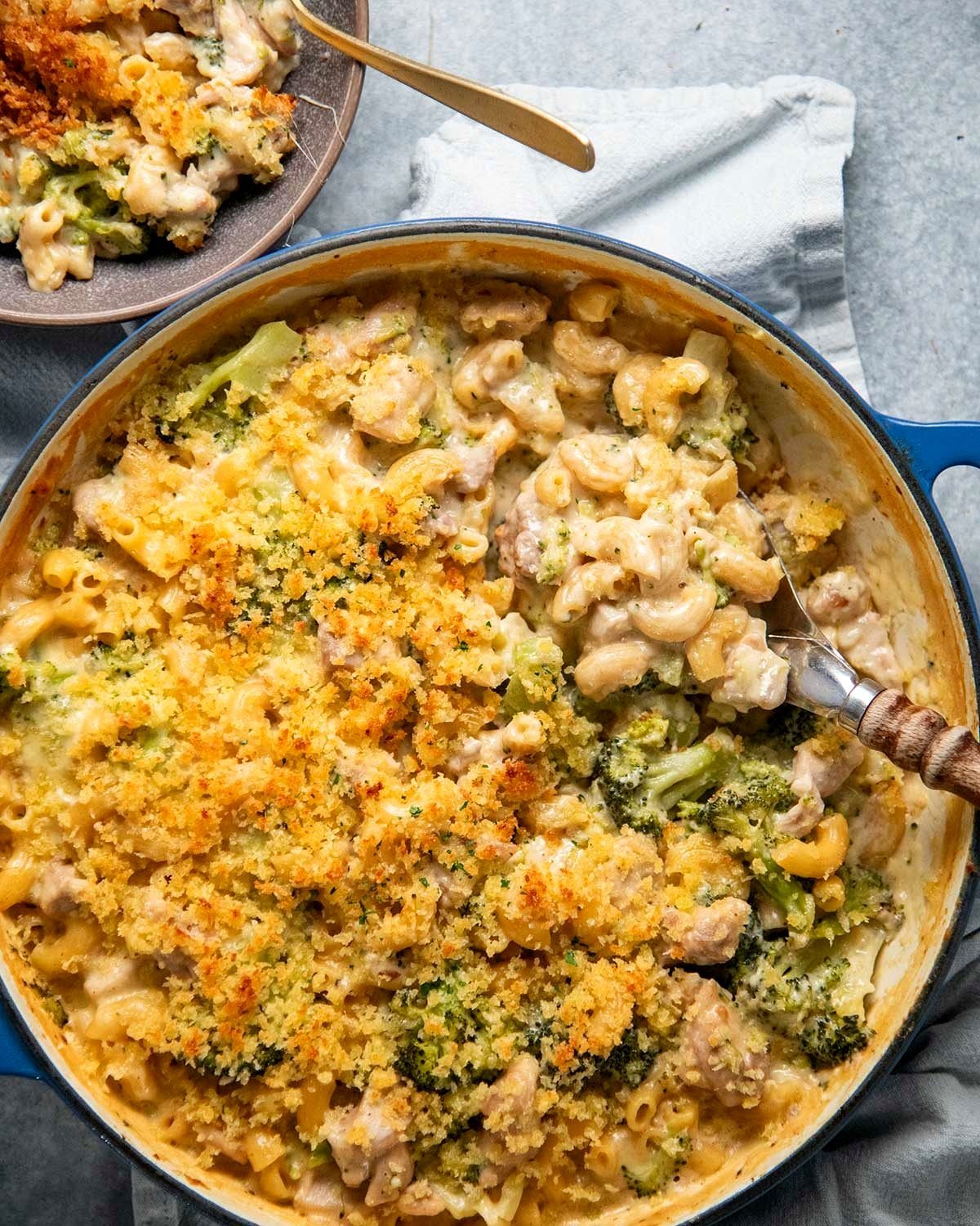 One-Pot Mac and Cheese with Broccoli and Chicken