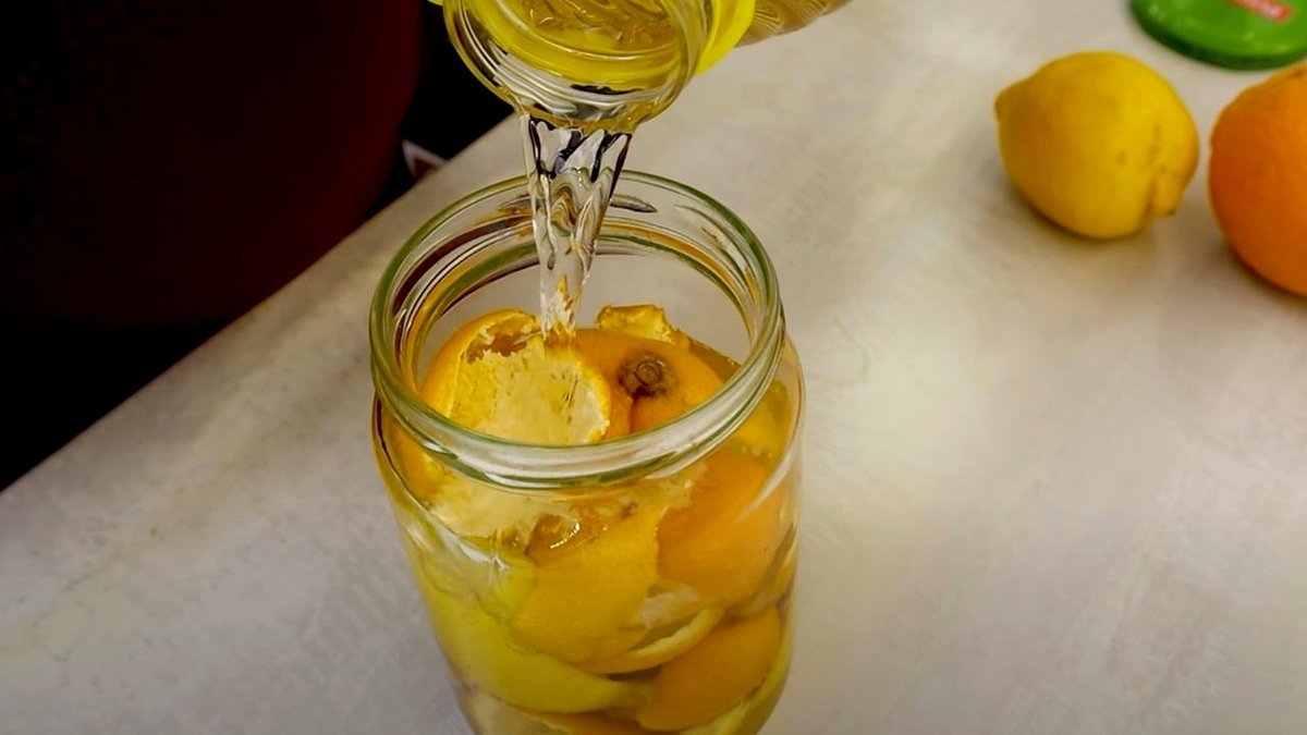 Don't discard lemon and orange peels: combine them with vinegar | They are very valuable