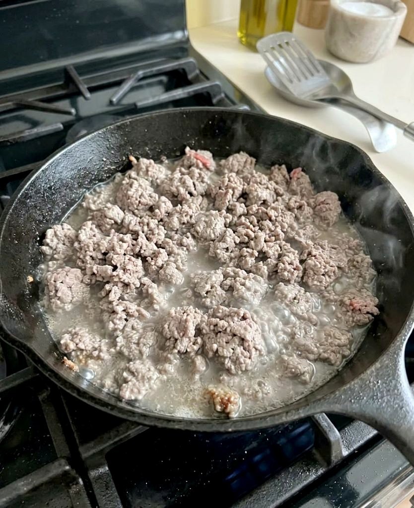 Reasons Your Ground Beef Becomes Gray and Watery Instead of Browning — And Solutions to Fix It