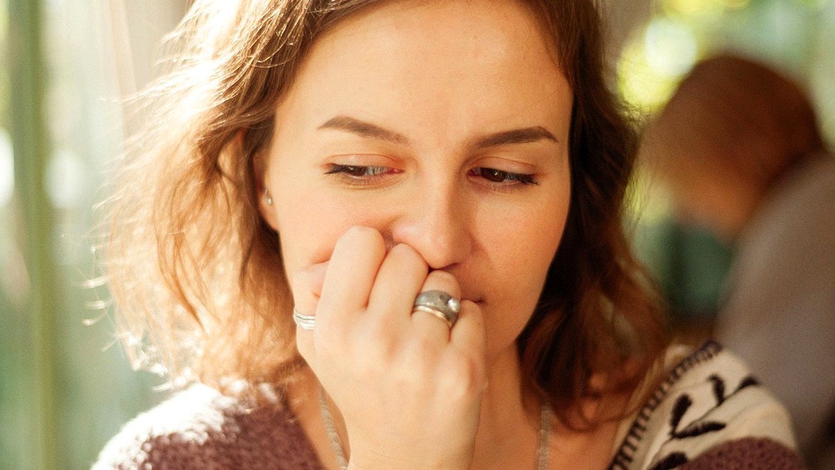 Woman Transforms Her Life After Discovering Pregnancy, Gaining Insight into Her Polyamorous Relationship