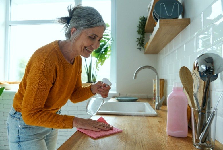 Thrifty individuals reveal 15 “luxurious” home tips that feel upscale while helping them save money.