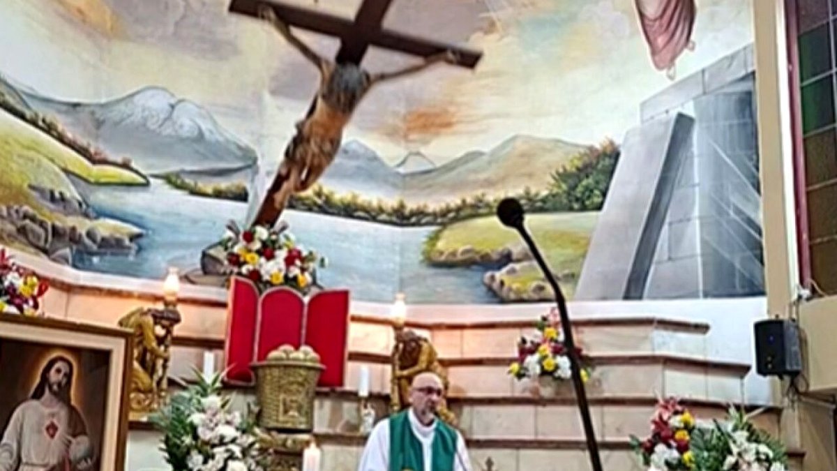 Cleric Dies When Large Crucifix Topples On Him During Live-Streamed Mass